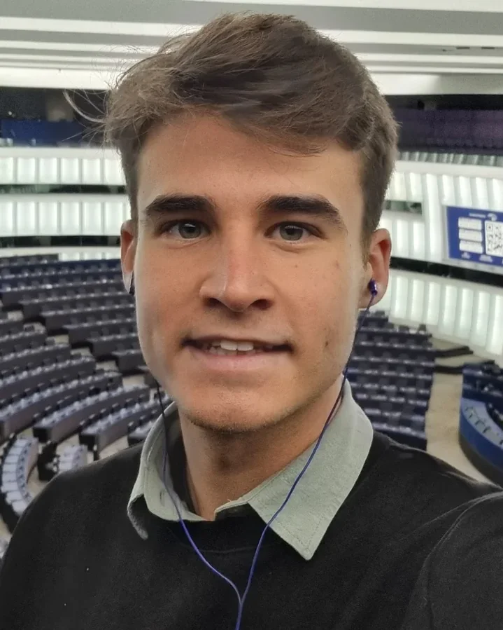 Asensio en el hemiciclo del Parlamento Europeo